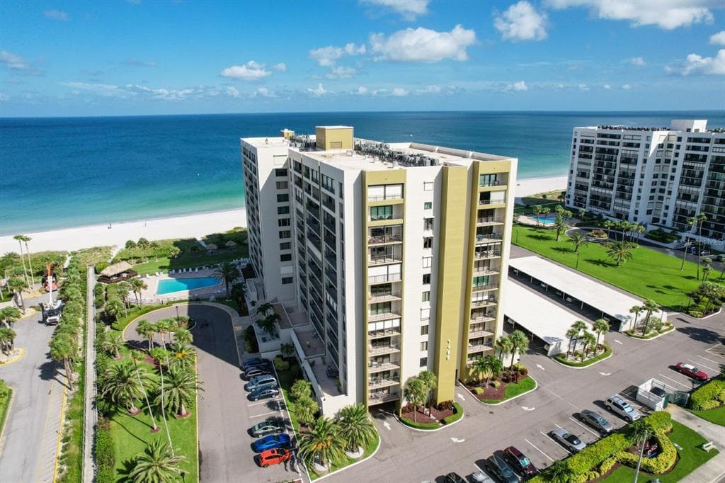 1480 GULF BOULEVARD UNIT 211 CLEARWATER, FL 33767