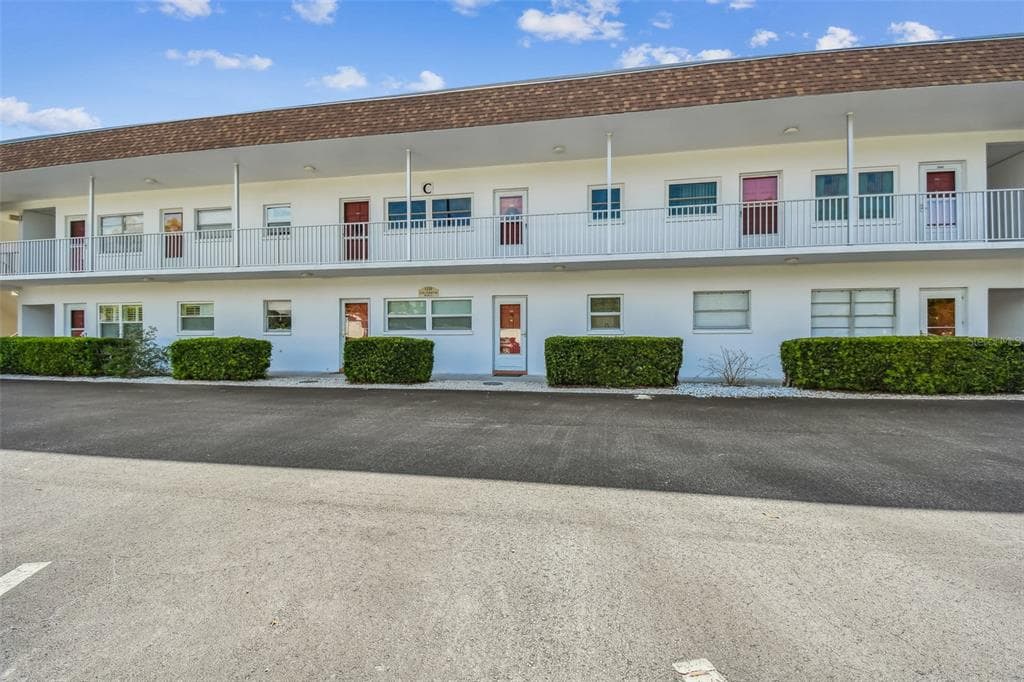 1330 57TH STREET N UNIT 103C ST PETERSBURG, FL 33710