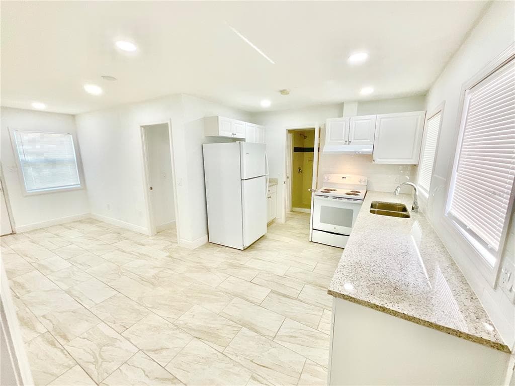 2117 CALUSA TRAIL UNIT B HOLIDAY, FL 34690