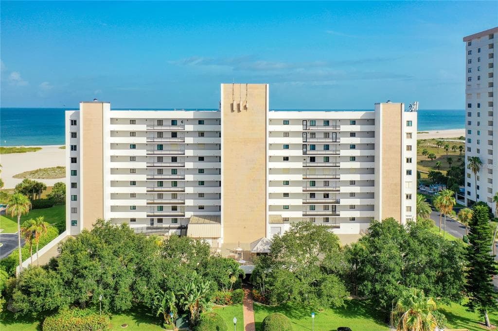 1250 GULF BOULEVARD UNIT 405 CLEARWATER, FL 33767