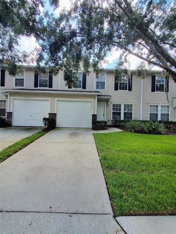 112 WOODKNOLL PLACE VALRICO, FL 33594