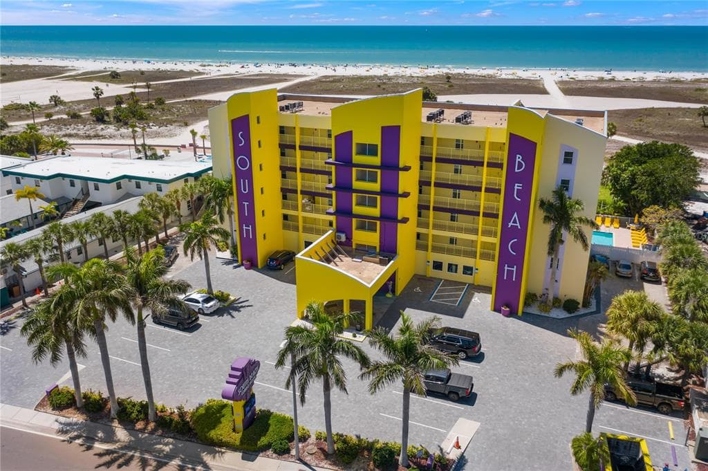 11360 GULF BOULEVARD UNIT 304 TREASURE ISLAND, FL 33706