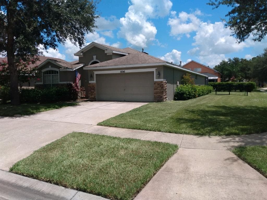 16342 BRIDGEGLADE LANE LITHIA, FL 33547