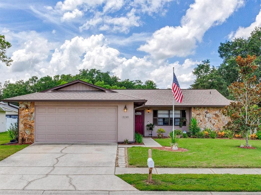 8248 TAHR AVENUE NEW PORT RICHEY, FL 34653