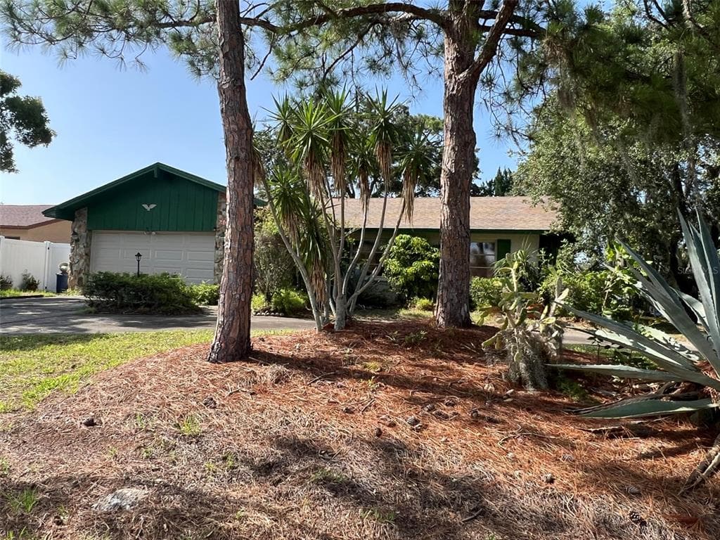 103 GULFWINDS DRIVE E PALM HARBOR, FL 34683