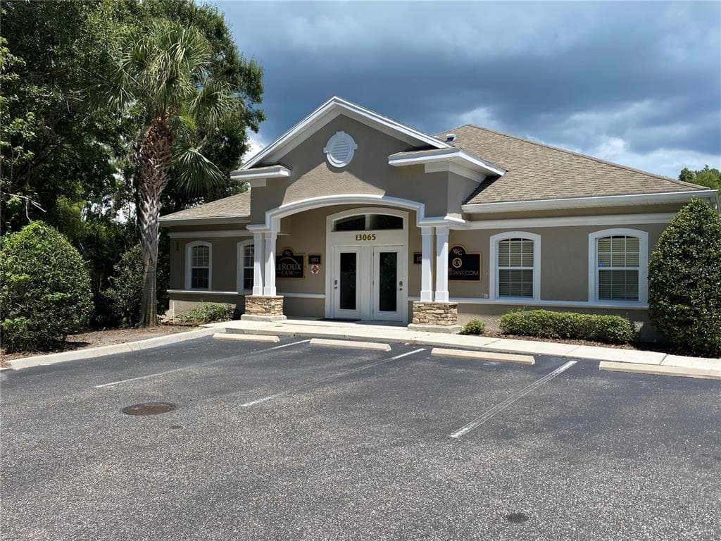 13065 W LINEBAUGH AVENUE UNIT 102 TAMPA, FL 33626