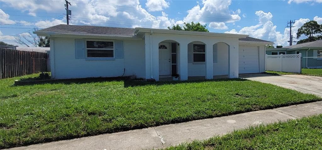 1724 DOUBLOON DRIVE HOLIDAY, FL 34690