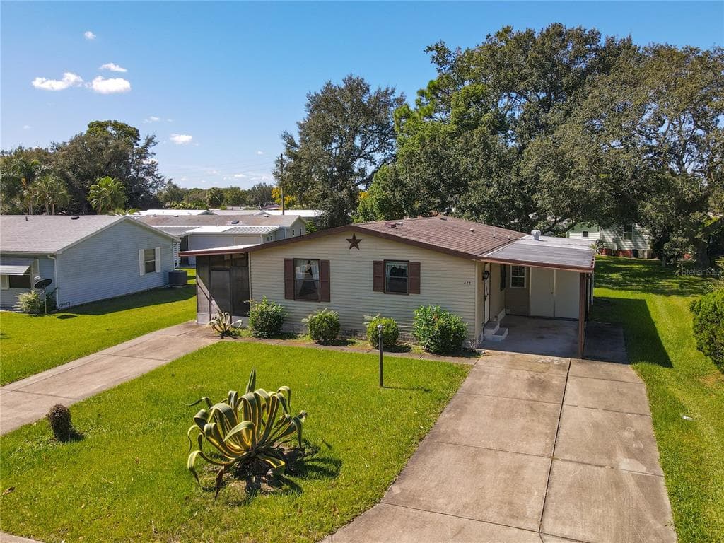 622 RAINBOW BOULEVARD LADY LAKE, FL 32159