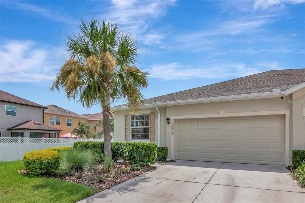 32899 WINDELSTRAW DRIVE WESLEY CHAPEL, FL 33545