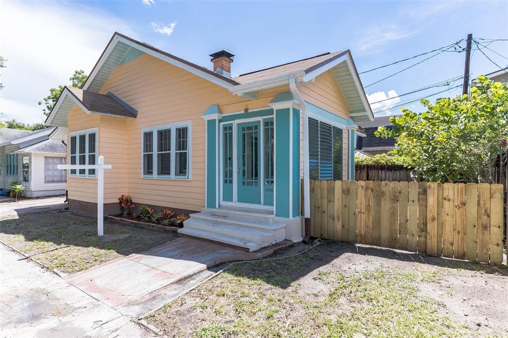 756 32ND AVENUE N ST PETERSBURG, FL 33704