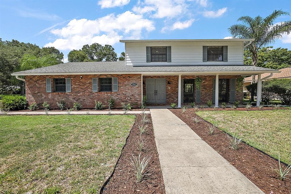 3561 CALGARY LANE MOUNT DORA, FL 32757