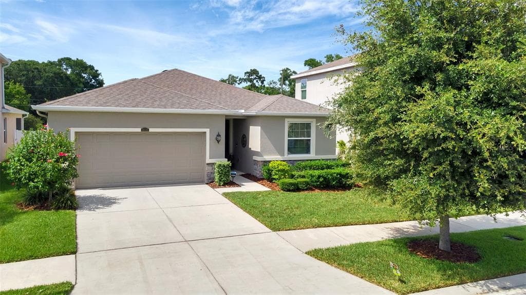 10520 SCENIC HOLLOW DRIVE