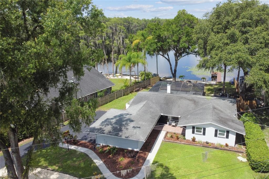 19244 BLOUNT ROAD LUTZ, FL 33558