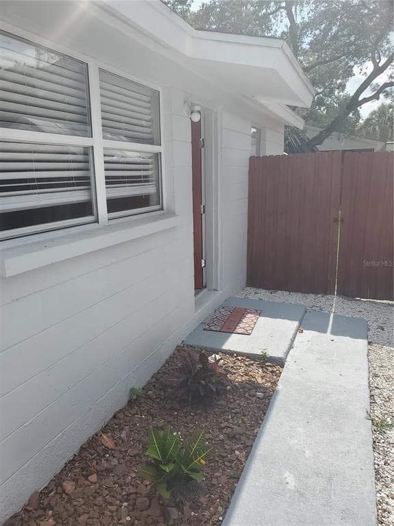 8410 N 10TH STREET TAMPA, FL 33604