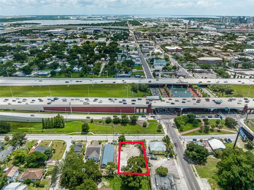 2204 E 15TH AVENUE TAMPA, FL 33605