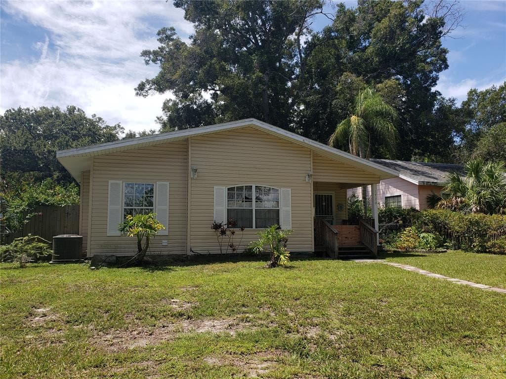 1720 24TH AVENUE N ST PETERSBURG, FL 33713