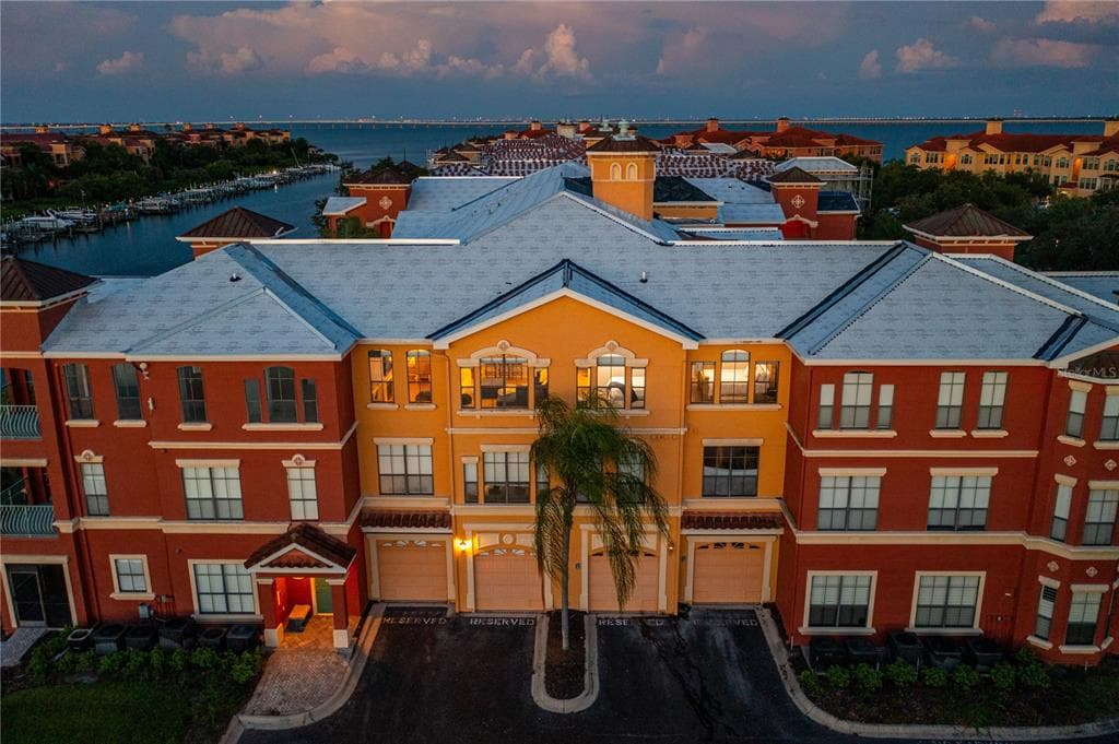 2730 VIA TIVOLI UNIT 332A CLEARWATER, FL 33764