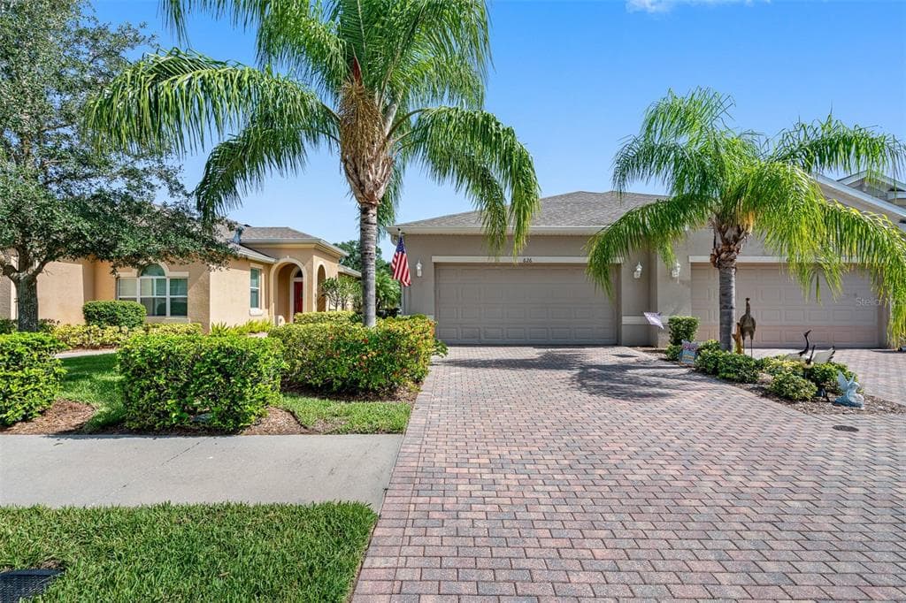 626 CHIPPER DRIVE SUN CITY CENTER, FL 33573
