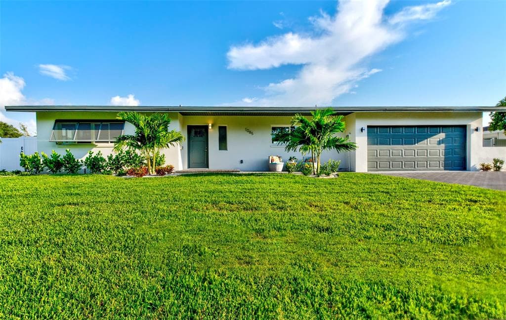 1085 37TH AVENUE NE ST PETERSBURG, FL 33704