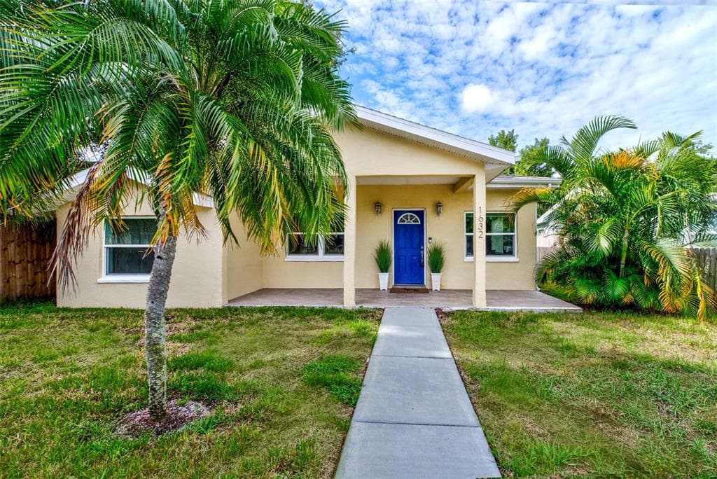 1632 28TH AVENUE N ST PETERSBURG, FL 33713