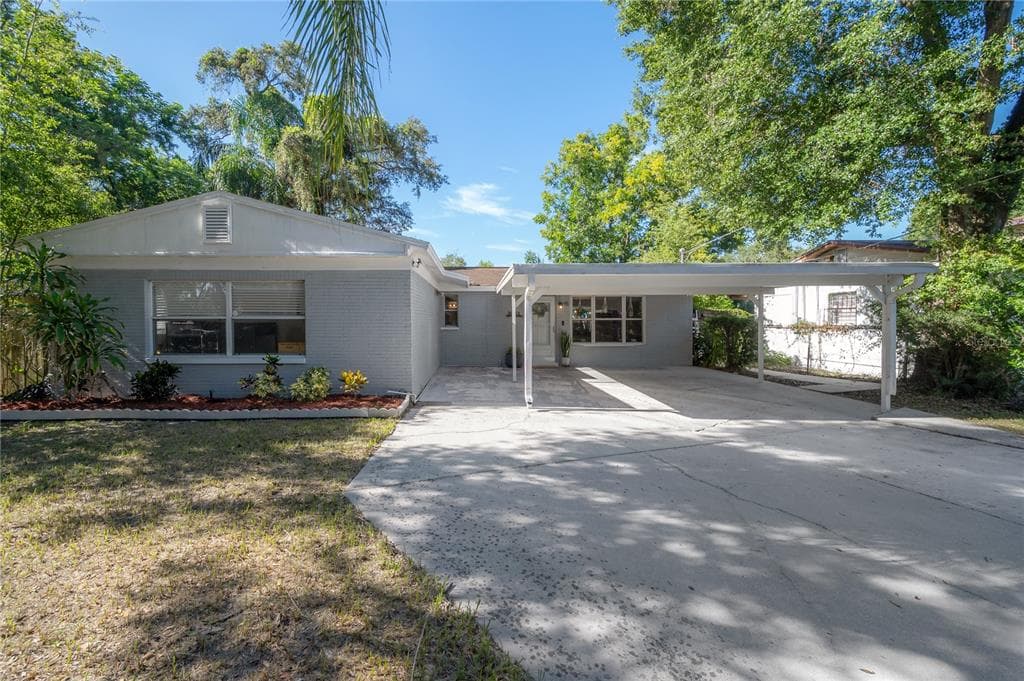2003 E EMMA STREET TAMPA, FL 33610