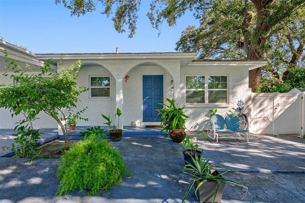 3105 W IVY STREET TAMPA, FL 33607