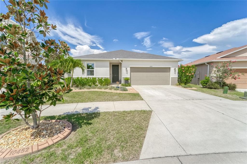 10452 LAGUNA PLAINS DRIVE RIVERVIEW, FL 33578