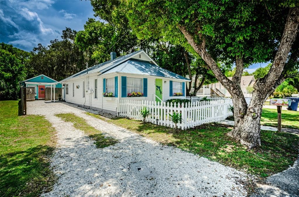 5936 & 5938 MISSOURI AVENUE NEW PORT RICHEY, FL 34652