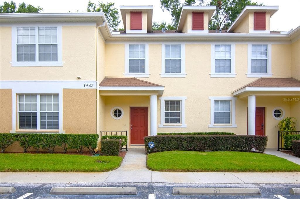 1987 FIESTA RIDGE COURT TAMPA, FL 33604