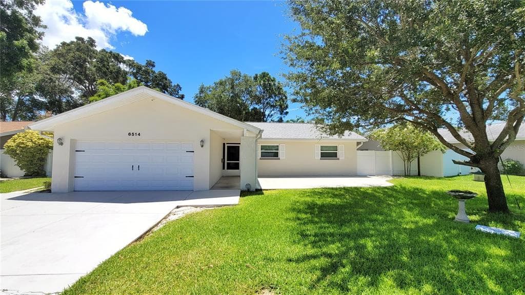 6514 33RD AVENUE N ST PETERSBURG, FL 33710