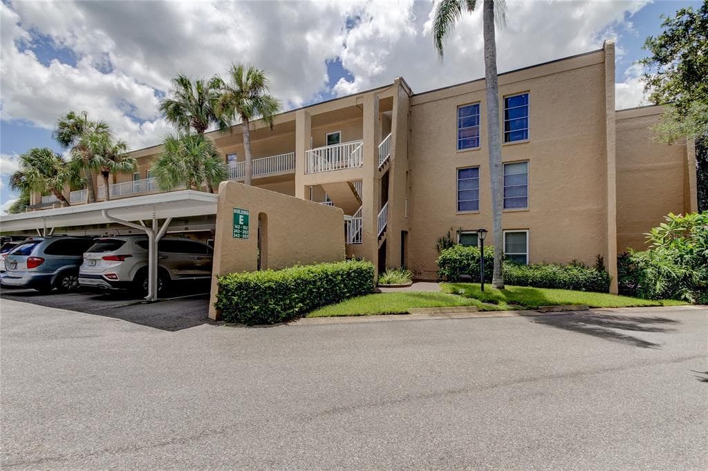 225 COUNTRY CLUB DRIVE UNIT E245 LARGO, FL 33771