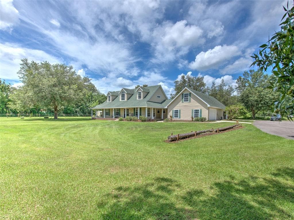 8219 VALRIE LANE RIVERVIEW, FL 33569