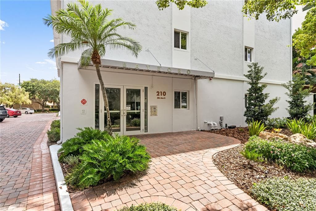 210 5TH AVENUE S UNIT 307 ST PETERSBURG, FL 33701