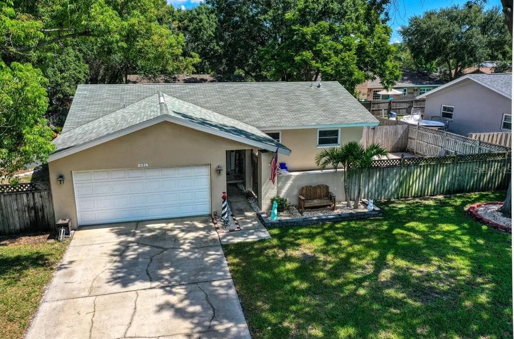 2076 SOUTHPOINTE DRIVE