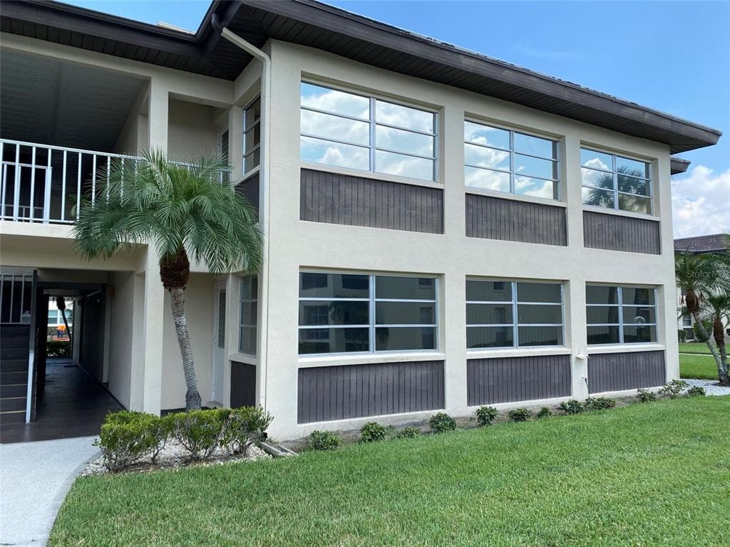 4715 JASPER DRIVE UNIT 102 NEW PORT RICHEY, FL 34652