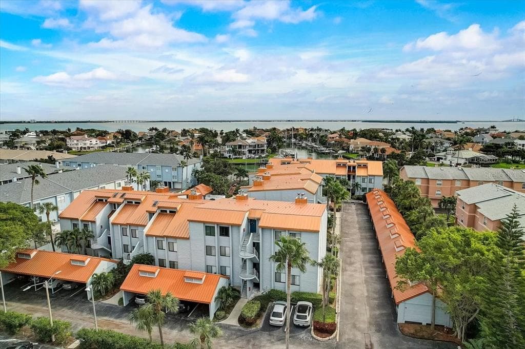 557 PINELLAS BAYWAY S UNIT 111 TIERRA VERDE, FL 33715