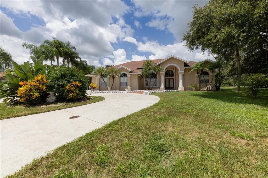 10313 BALTUSROL PLACE BRADENTON, FL 34202