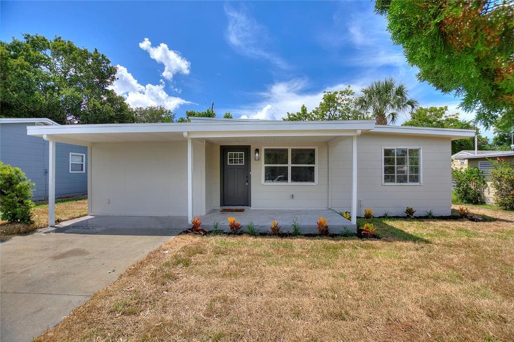 5242 45TH AVENUE N ST PETERSBURG, FL 33709