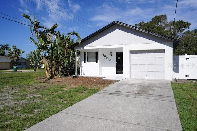 13018 CLAY AVENUE LARGO, FL 33773