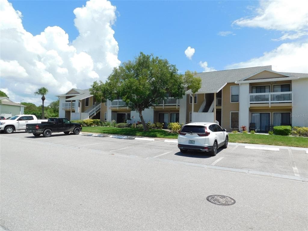 455 ALT 19 S UNIT 68 PALM HARBOR, FL 34683