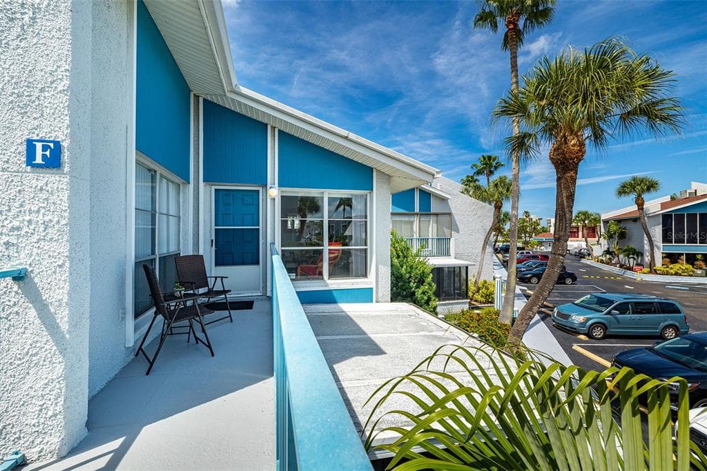 231 MEDALLION BOULEVARD UNIT F MADEIRA BEACH, FL 33708