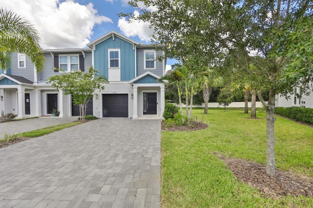 2901 GRAND KEMERTON PLACE TAMPA, FL 33618