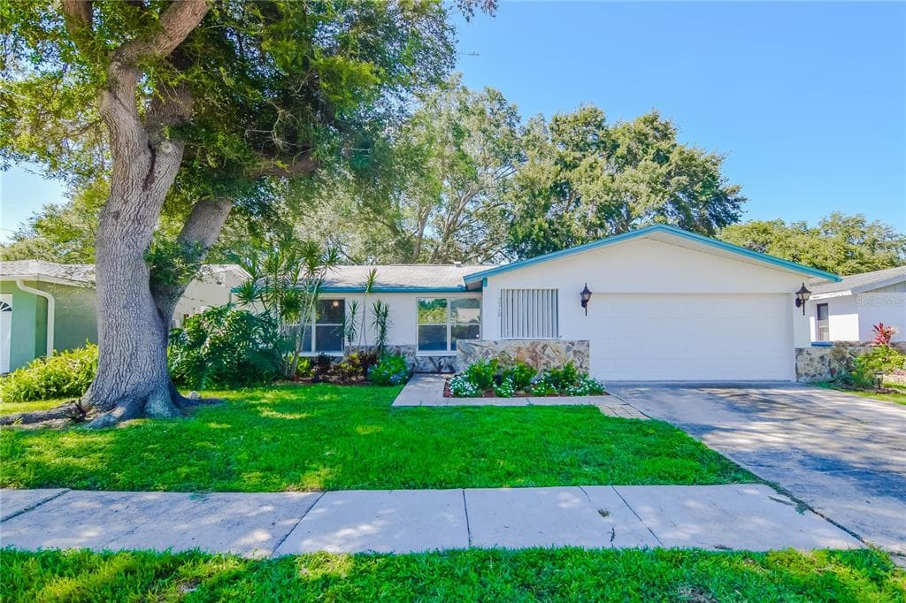 7710 EATON COURT ST PETERSBURG, FL 33709