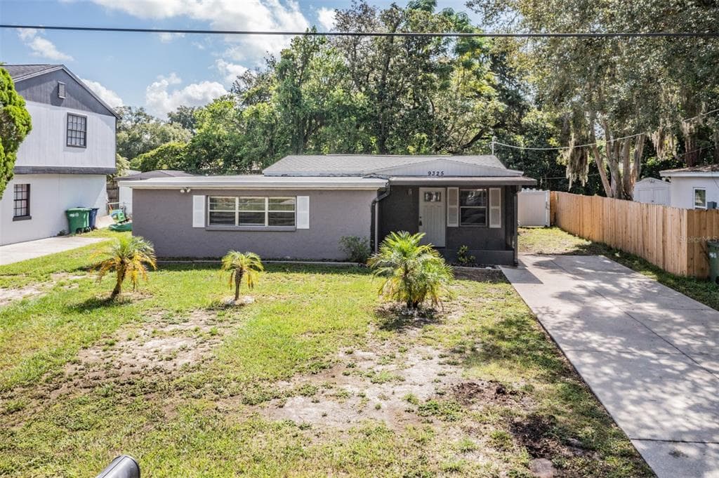 9325 N DARTMOUTH AVENUE TAMPA, FL 33612