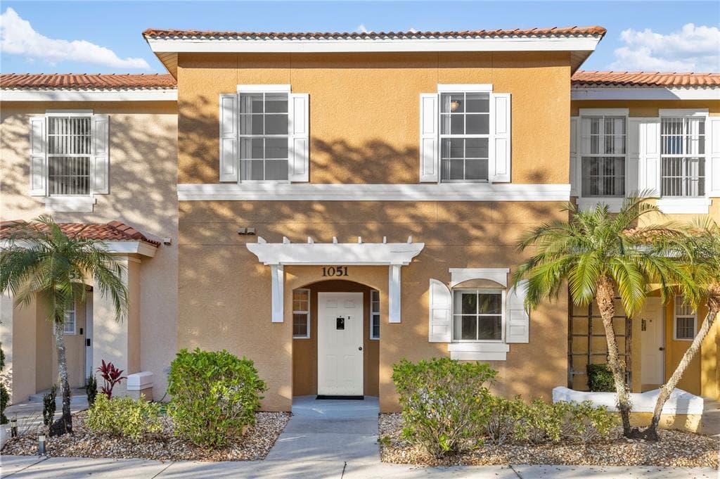 1051 PARK RIDGE CIRCLE KISSIMMEE, FL 34746