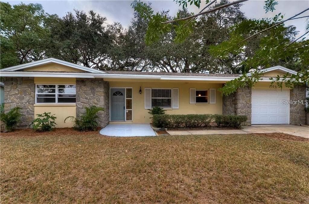 1105 ADMIRAL ROAD DUNEDIN, FL 34698