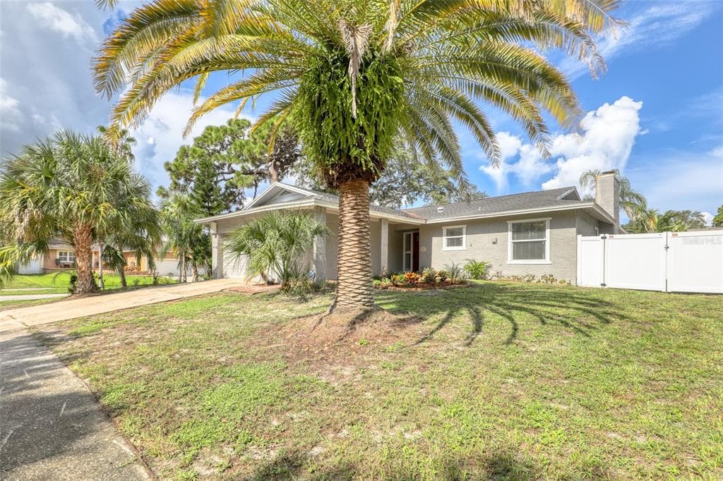 4712 SIMCOE STREET