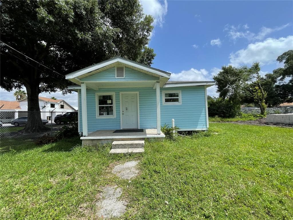 3902 E 15TH AVENUE TAMPA, FL 33605
