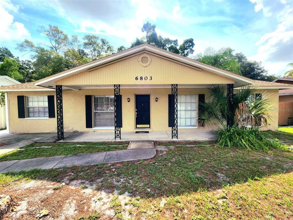 6803 EDEN LANE TAMPA, FL 33634