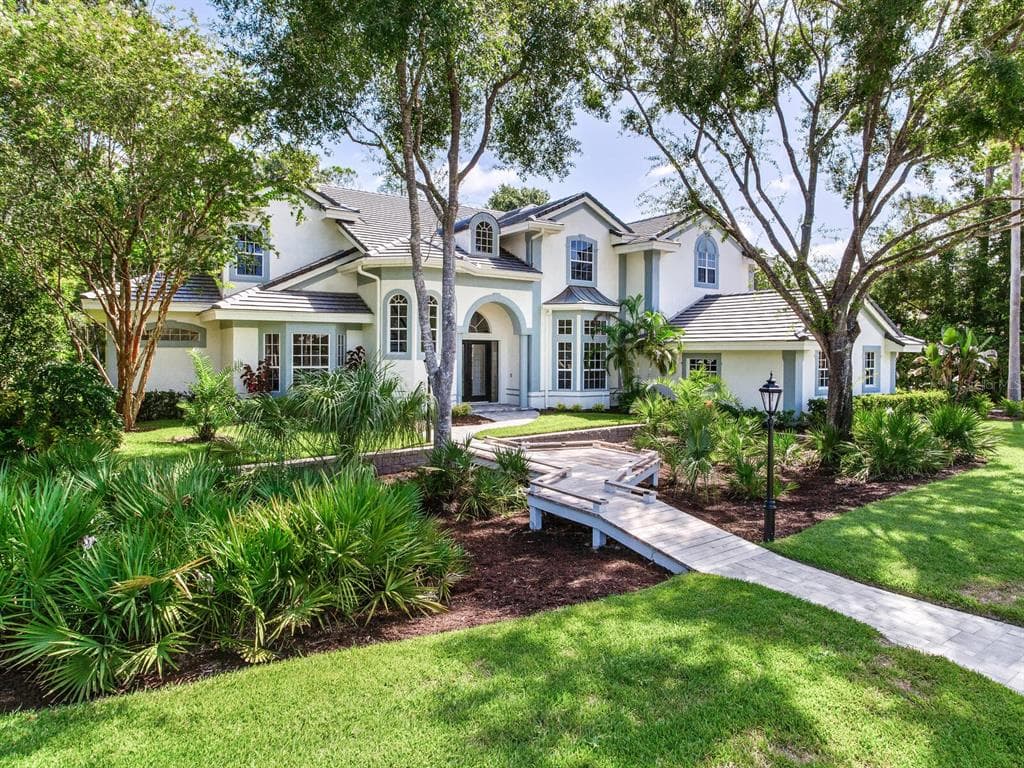 5261 ENCLAVE DRIVE OLDSMAR, FL 34677